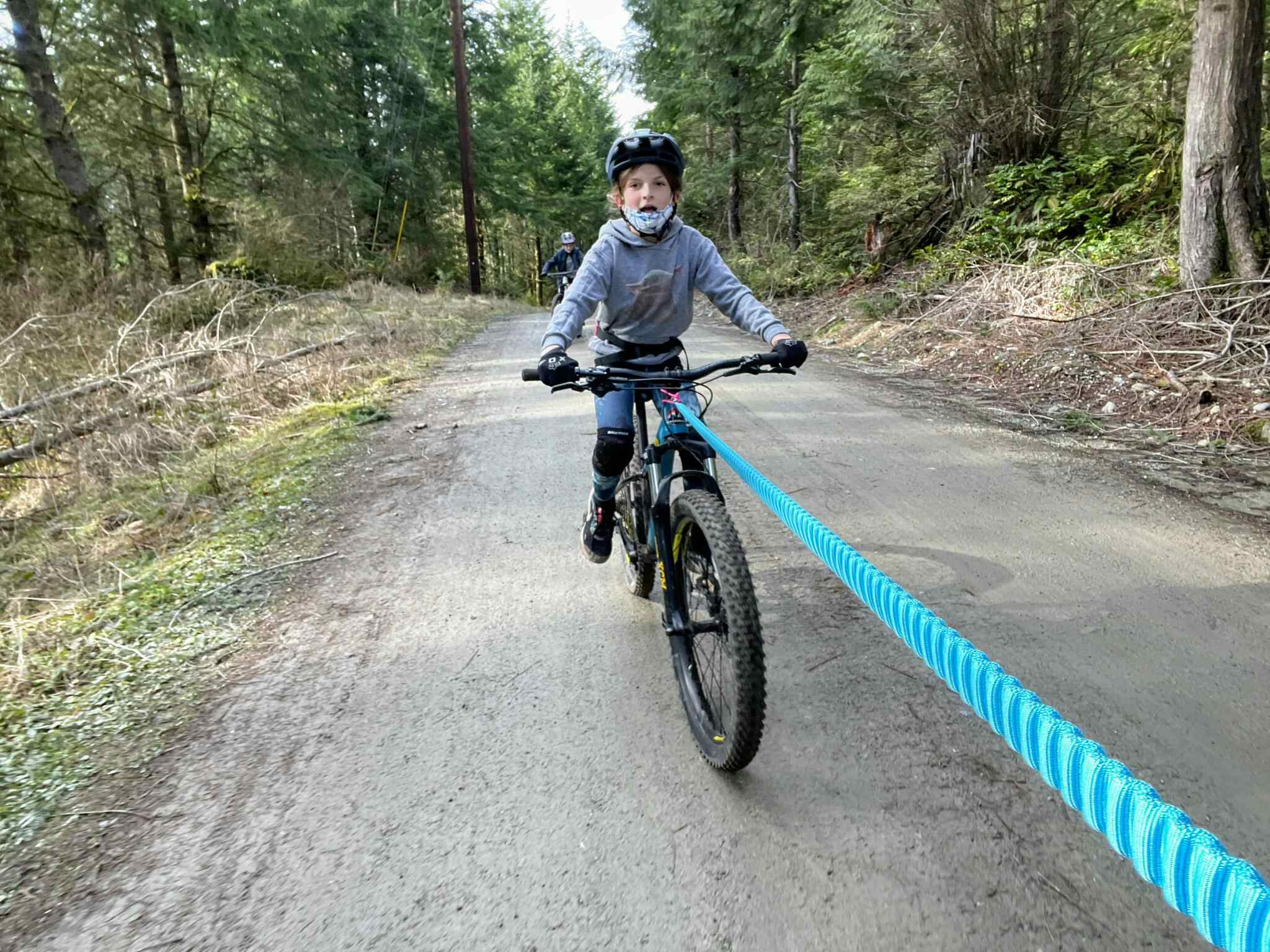 Kids Ride Shotgun Bike Tow Rope and Kids Hip Pack Review 